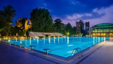 Swimming pool